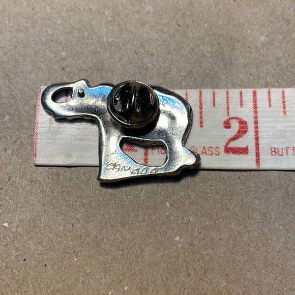 vintage pewter elephant lapel pin brooch . Made in Canada ๐จ๐ฆ unisex - Picture 8 of 8